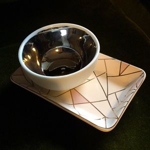 Metallic accent knick knack trays